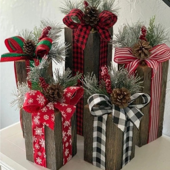 I’m LIVE!! LIKE FOR GIFT GIVEAWAYS 🎁 Holiday Gift Giving Made Easy!! - Picture 1 of 1